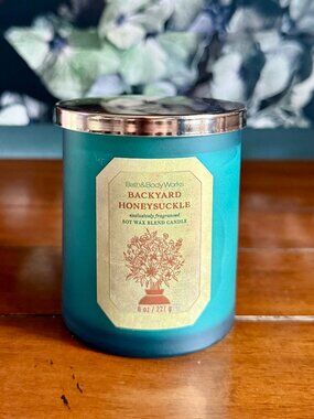 NEW BACKYARD HONEYSUCKLE Single Wick Candle Bath & Body Works